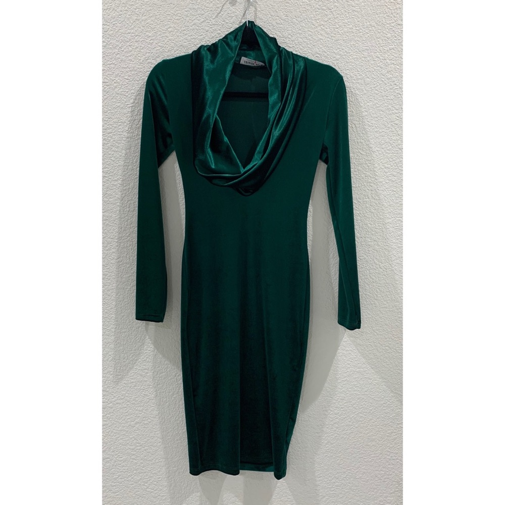 Fashion Nova velvet dress